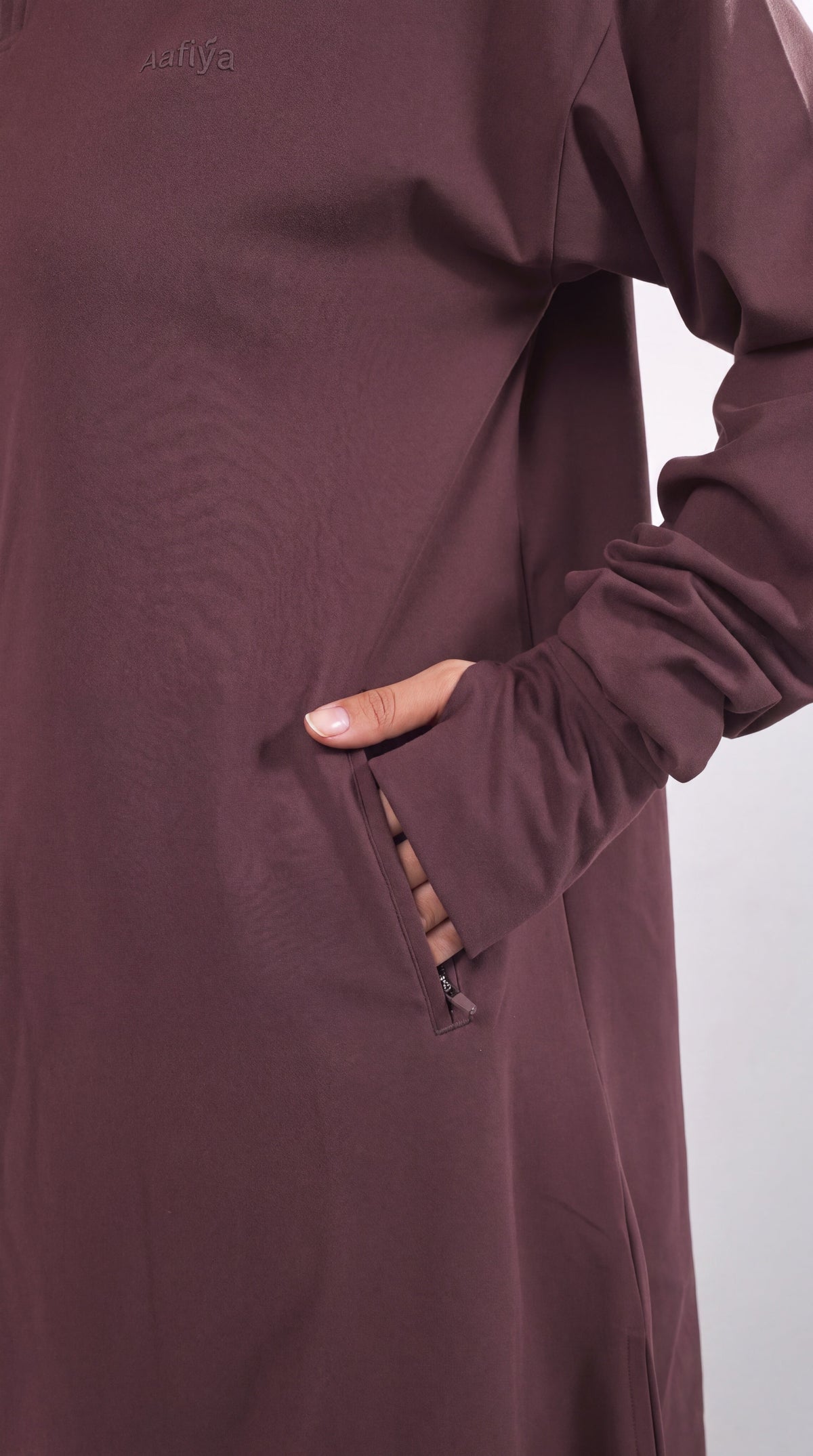 Aafiya Studio Essential Flow Tunic in Bordeaux Ember (burgundy) – view 4