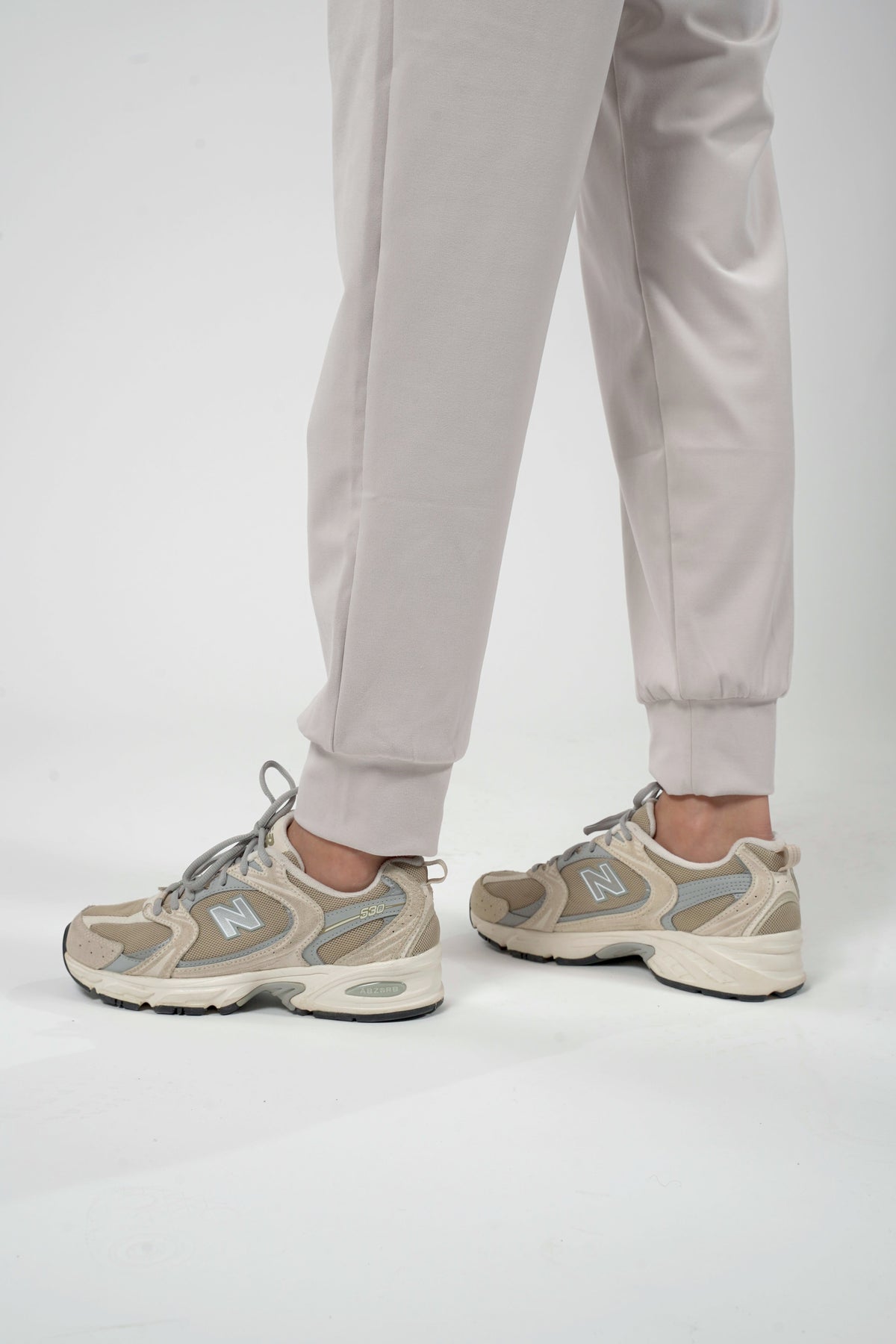Aafiya Studio Essential Flow Pants in Desert Mist (stone) – view 7