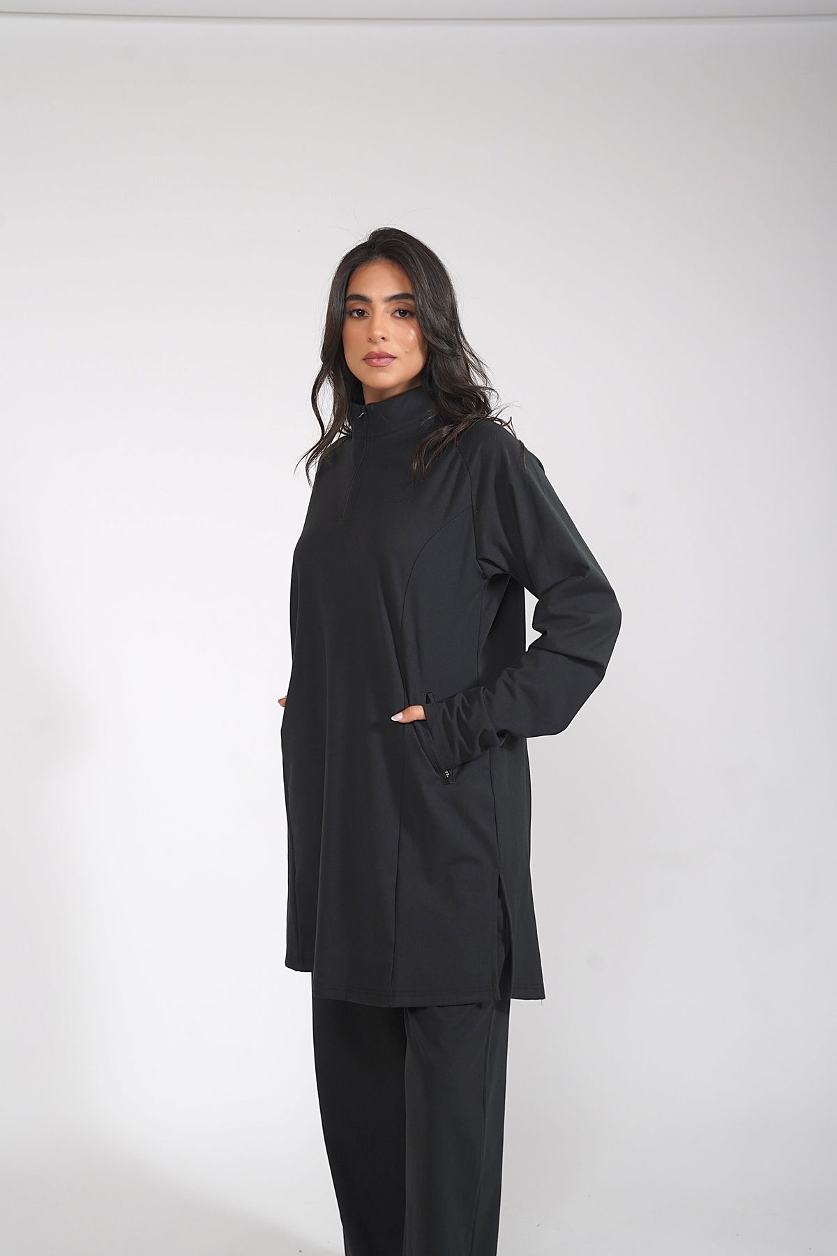 Aafiya Studio Essential Line Tunic in Midnight Veil (black) – view 6