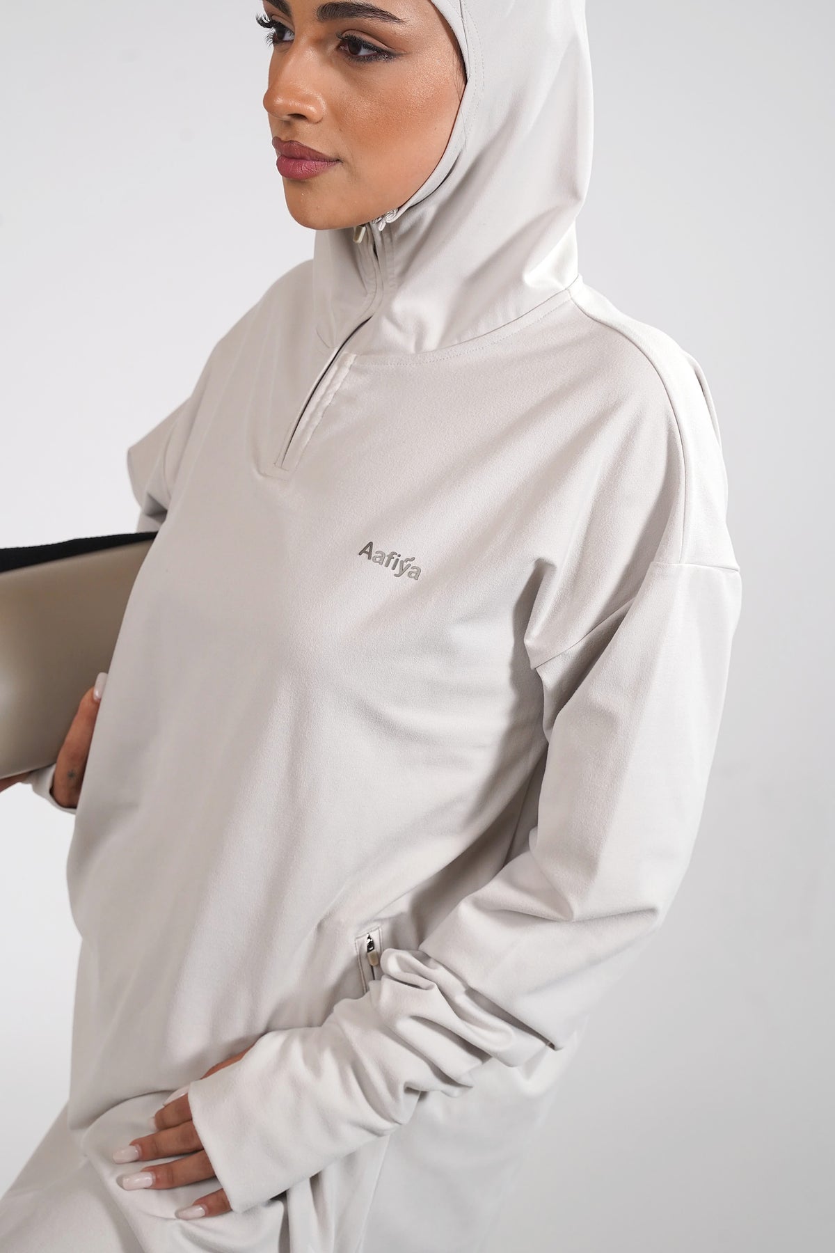 Aafiya Studio Essential Flow Tunic in Desert Mist (stone) – view 4