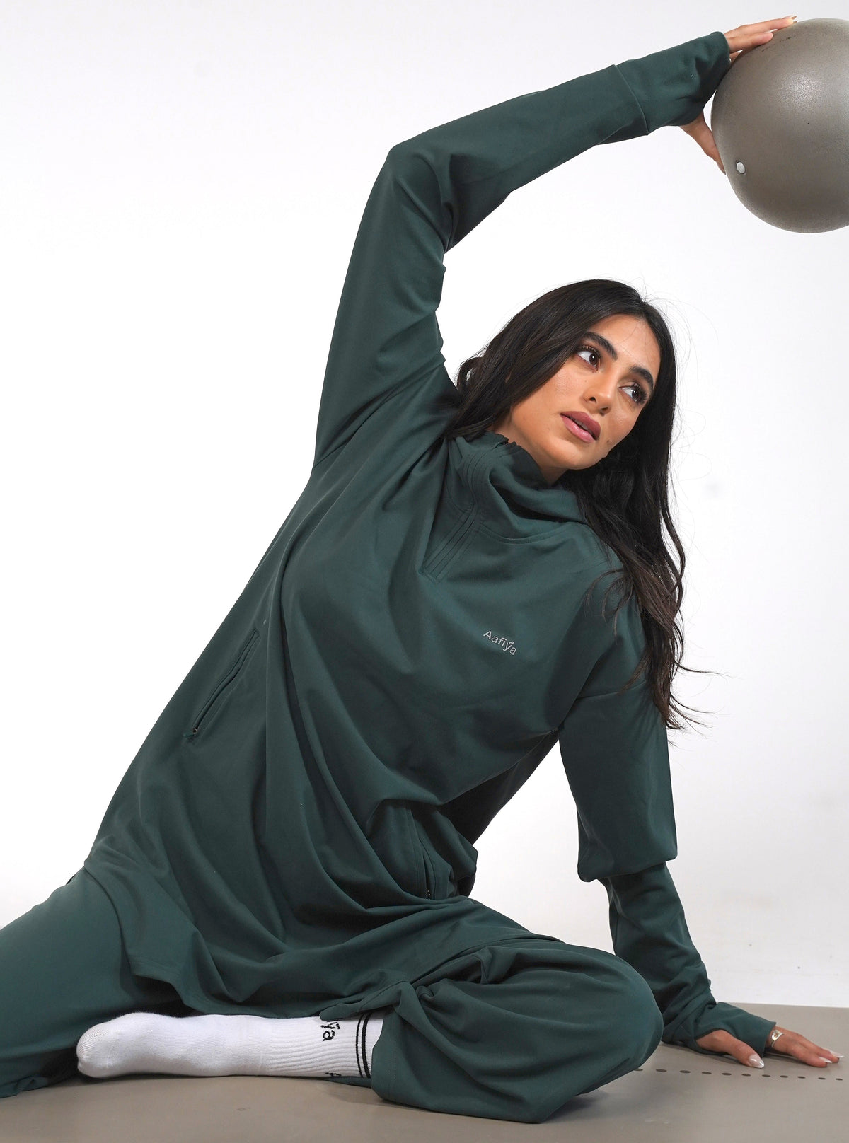 Aafiya Studio Essential Flow Tunic in Deep Lagoon (dark teal) – view 6