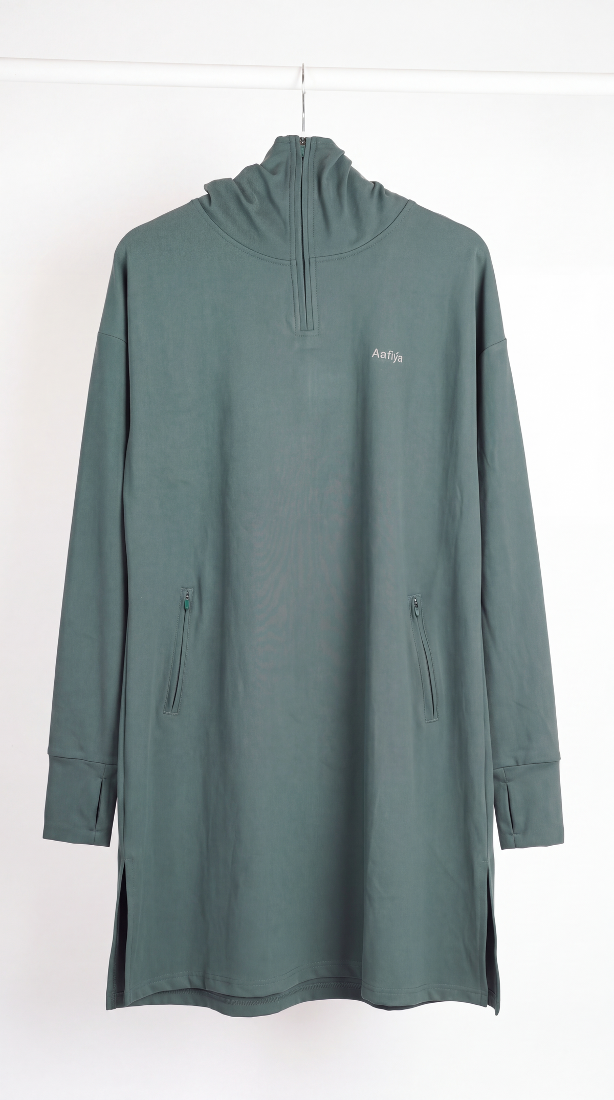 Aafiya Studio Essential Flow Tunic in Deep Lagoon (dark teal) – view 7